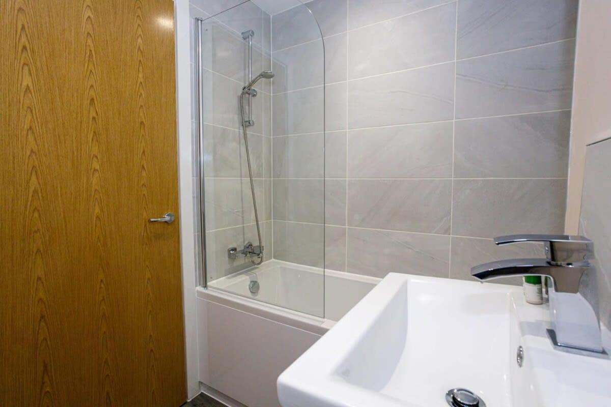 Stylish And Modern 1 Bedroom Apartment Manchester Exterior foto